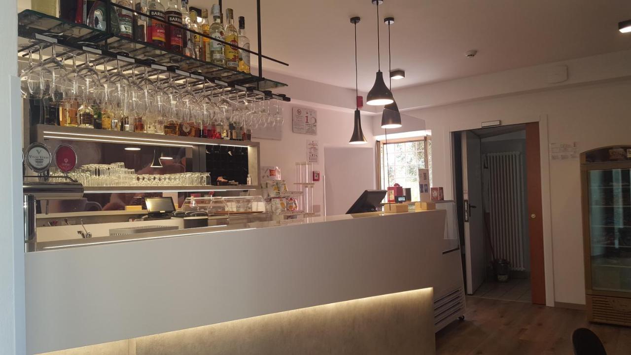 Hotel Pace Brenzone sul Garda Dış mekan fotoğraf