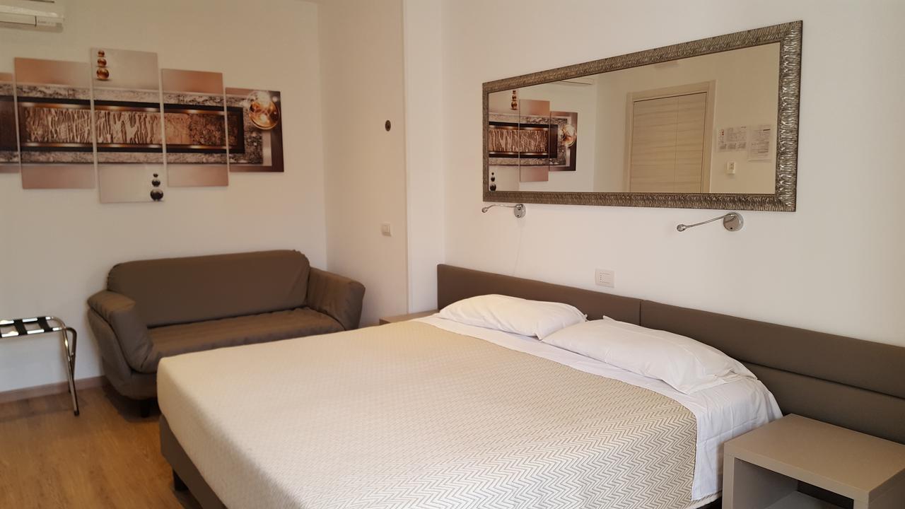 Hotel Pace Brenzone sul Garda Dış mekan fotoğraf