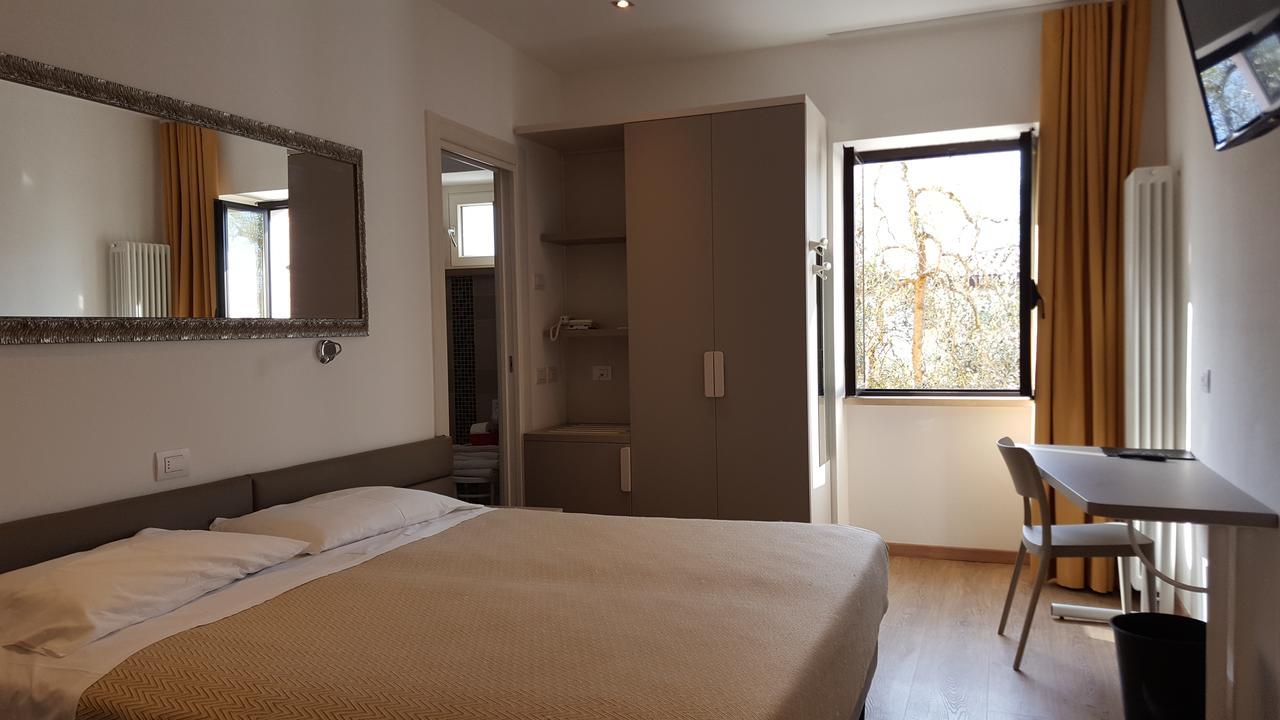 Hotel Pace Brenzone sul Garda Dış mekan fotoğraf